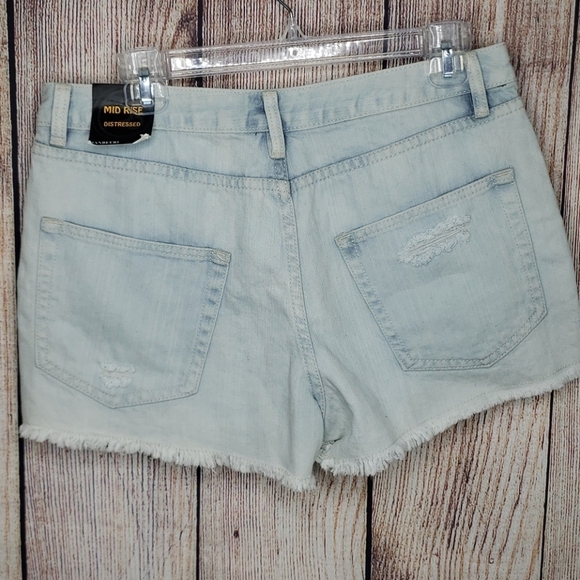 Ranbeeri distressed shorts - Picture 2 of 4